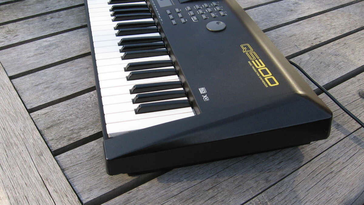 Yamaha QS300