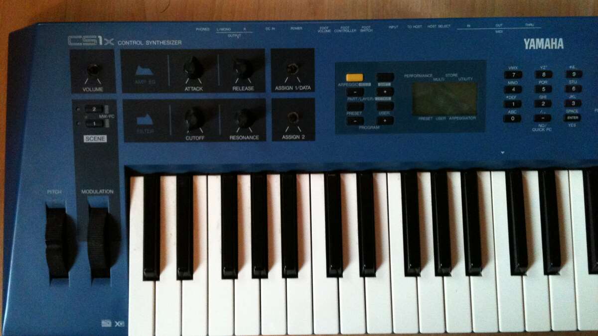 Yamaha CS1X