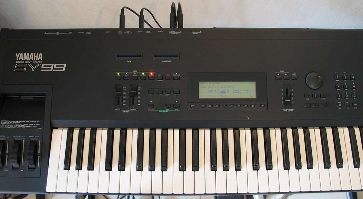 Yamaha SY99