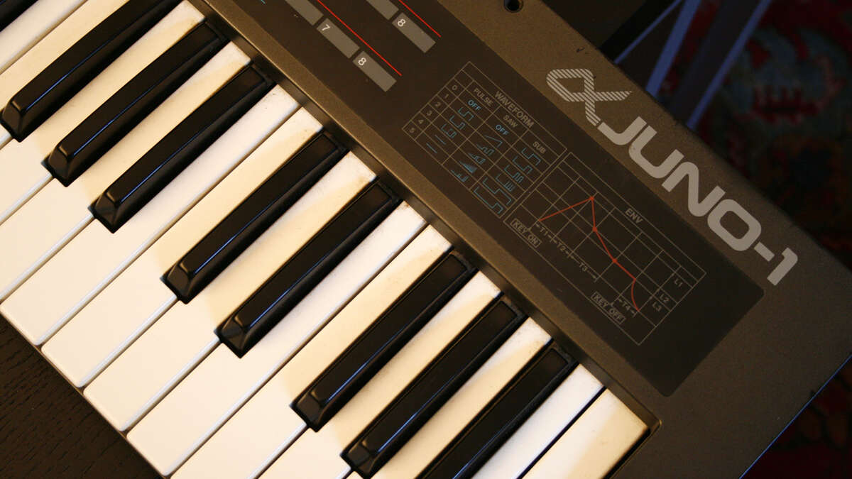 Roland Alpha Juno 1
