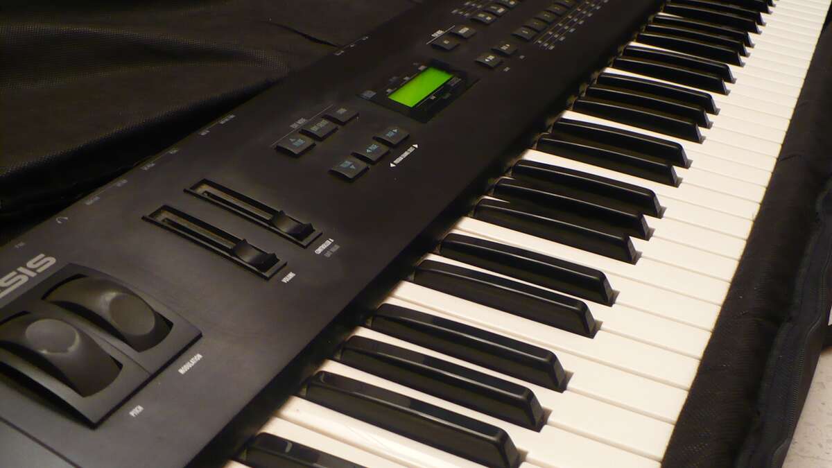 Alesis QS6