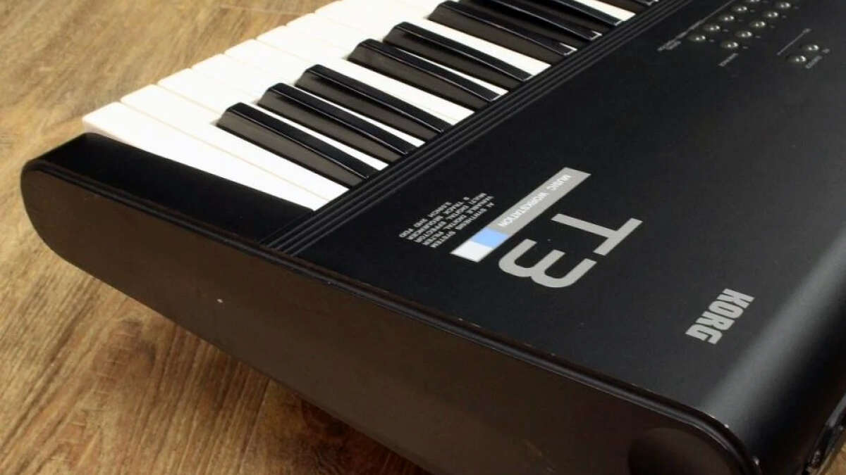 Korg T3